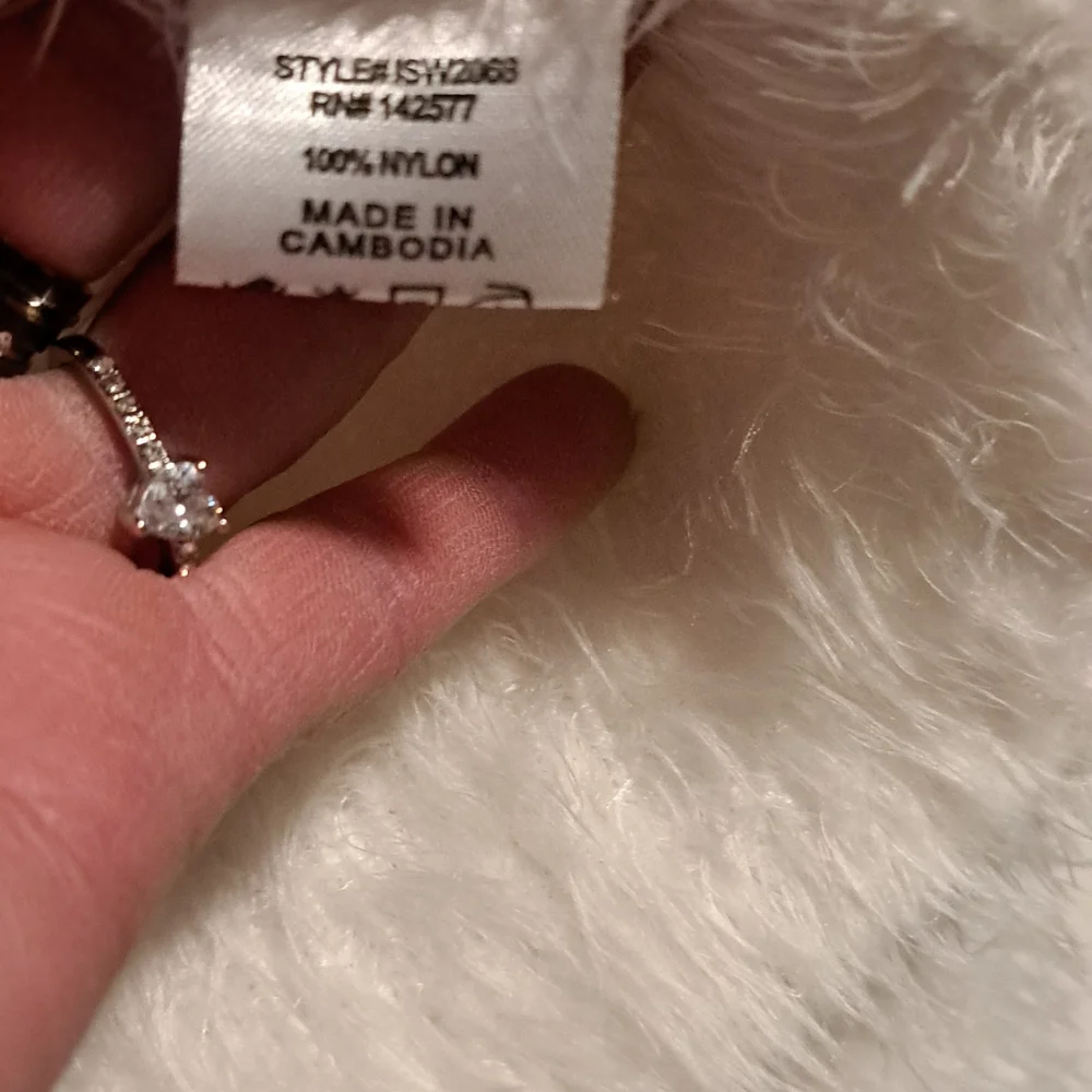 2 Sweaters - Picture 8 of 8